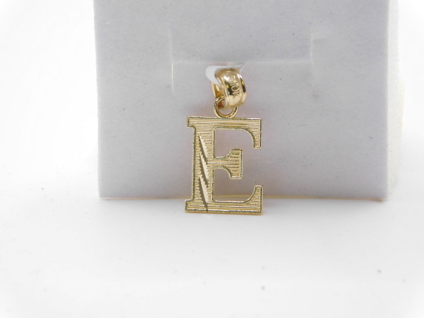 10k Yellow Gold letter E pendant